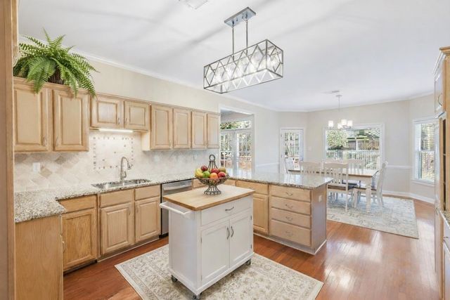 9656 DRAYTON HALL LN, Germantown, TN 38139