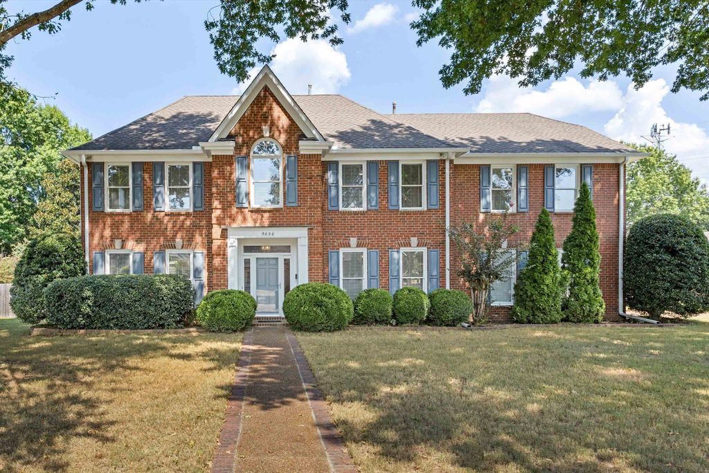9656 DRAYTON HALL LN, Germantown, TN 38139