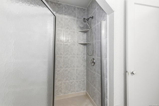 131 freiling, San Antonio, TX 78213
