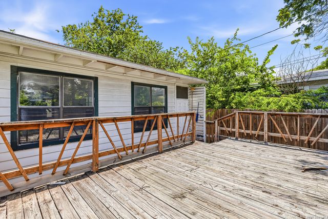 131 freiling, San Antonio, TX 78213