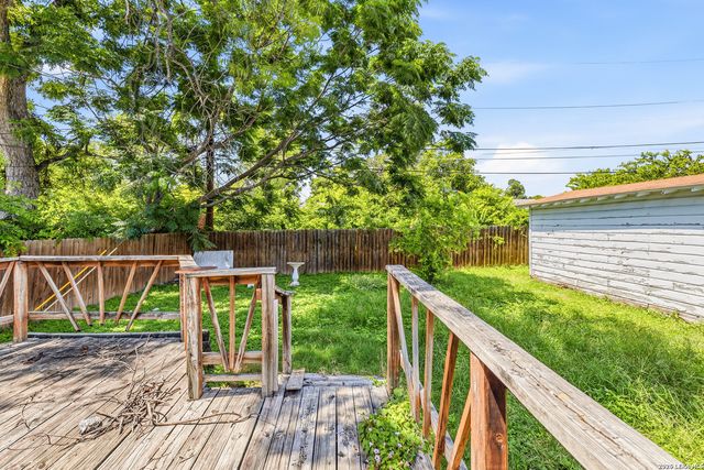 131 freiling, San Antonio, TX 78213