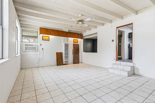 131 freiling, San Antonio, TX 78213