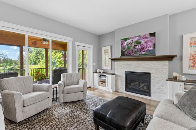 2504 Neal Court N, Stillwater, MN 55082