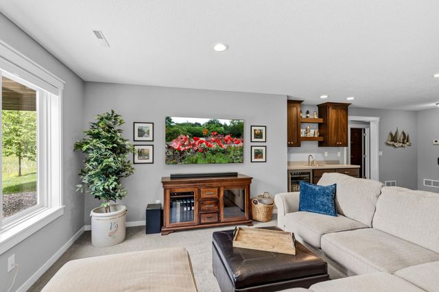 2504 Neal Court N, Stillwater, MN 55082