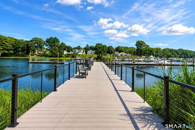 1 Indian Neck Avenue 4, Branford, CT 06405