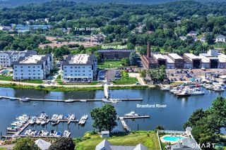 1 Indian Neck Avenue 4, Branford, CT 06405