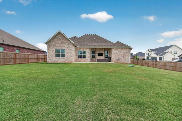 5922 Lavender Avenue, Springdale, AR 72762