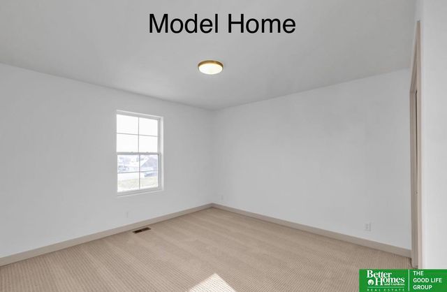 10304 S 191 Avenue, Omaha, NE 68136