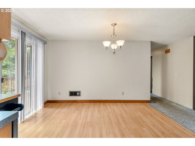 23163 Se VAN CUREN Rd, Eagle Creek, OR 97022
