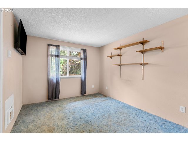 23163 Se VAN CUREN Rd, Eagle Creek, OR 97022