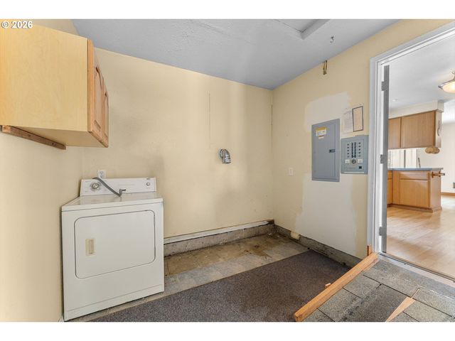 23163 Se VAN CUREN Rd, Eagle Creek, OR 97022
