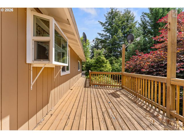 23163 Se VAN CUREN Rd, Eagle Creek, OR 97022