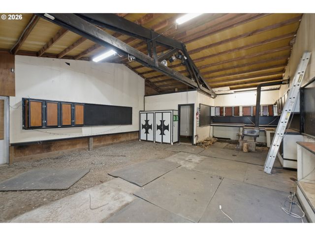 23163 Se VAN CUREN Rd, Eagle Creek, OR 97022