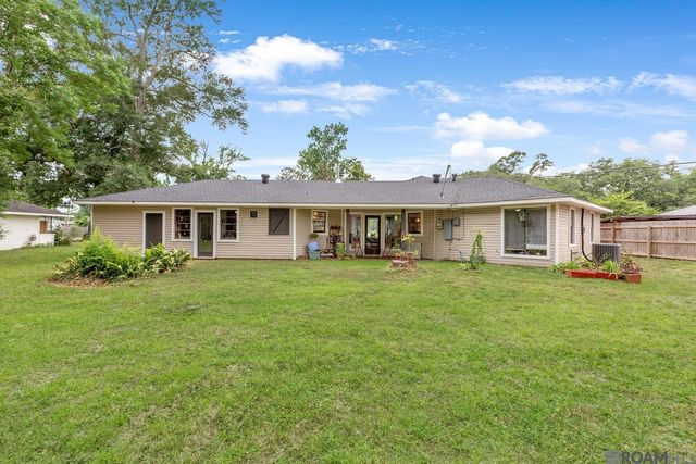 715 Cora Dr, Baton Rouge, LA 70815