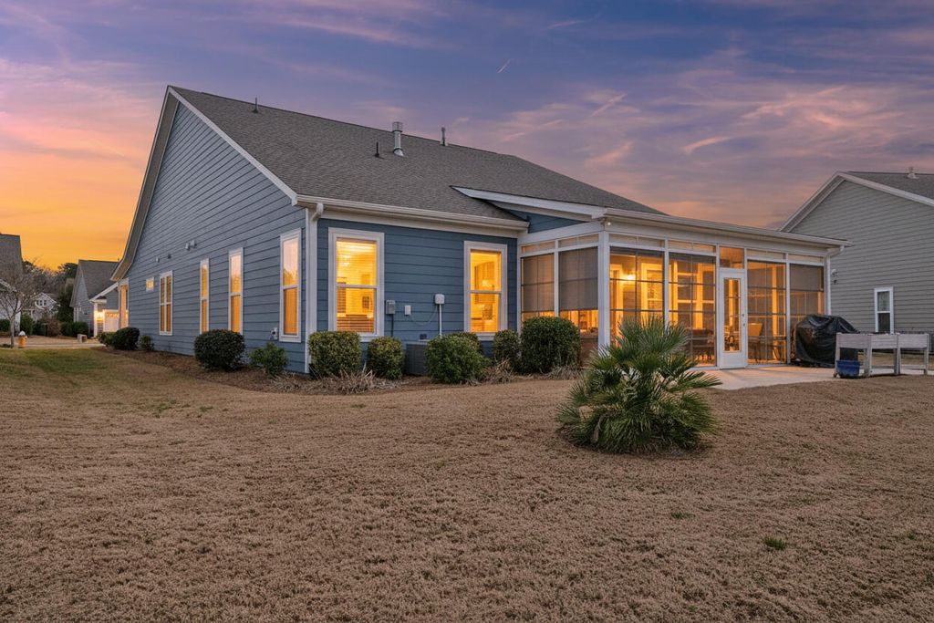 Image 10 of property listing at 2077 Barn Swallow Road, Summerville, SC 29483