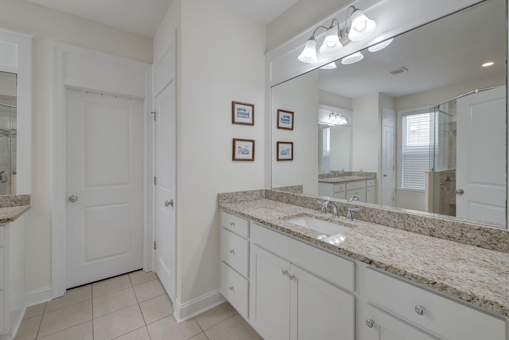 Image 21 of property listing at 2077 Barn Swallow Road, Summerville, SC 29483