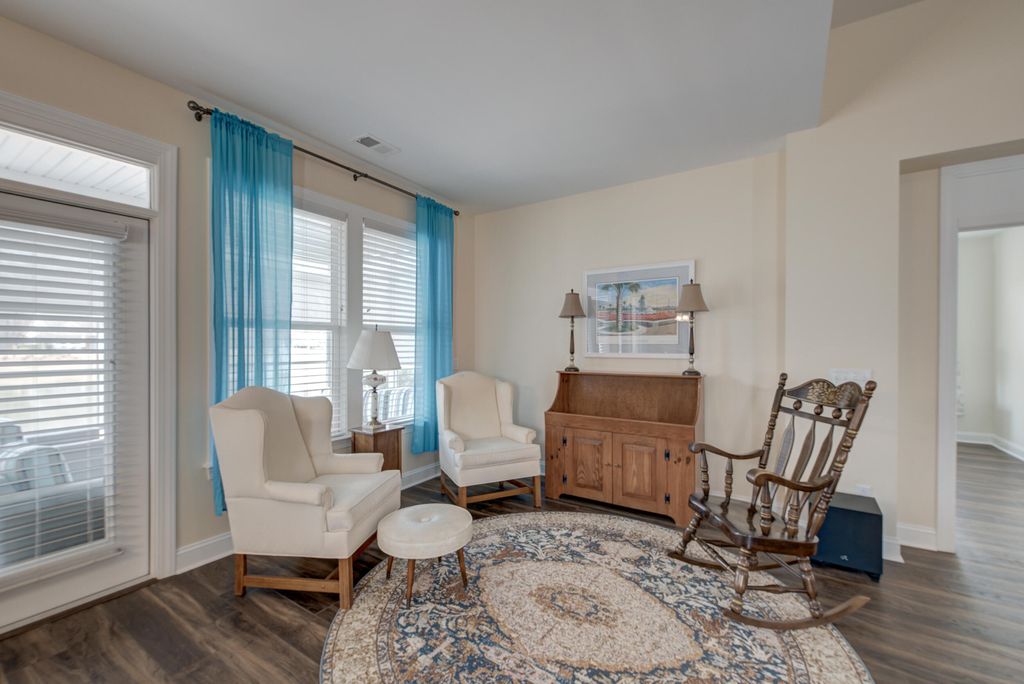 Image 37 of property listing at 2077 Barn Swallow Road, Summerville, SC 29483