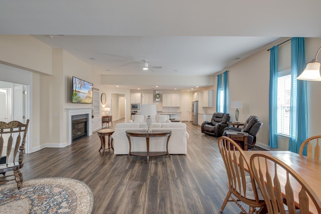 Image 38 of property listing at 2077 Barn Swallow Road, Summerville, SC 29483