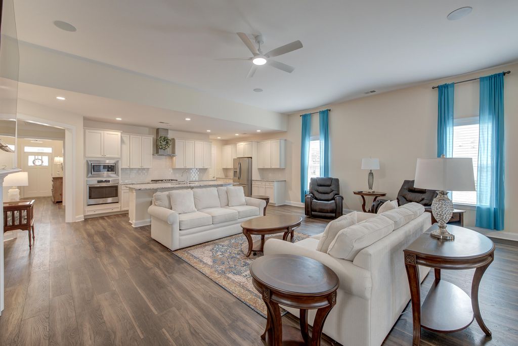 Image 39 of property listing at 2077 Barn Swallow Road, Summerville, SC 29483