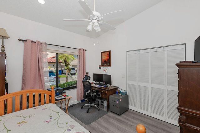 3459 Inverrary W 3459, Lauderhill, FL 33319