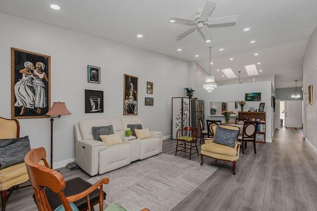 3459 Inverrary W 3459, Lauderhill, FL 33319