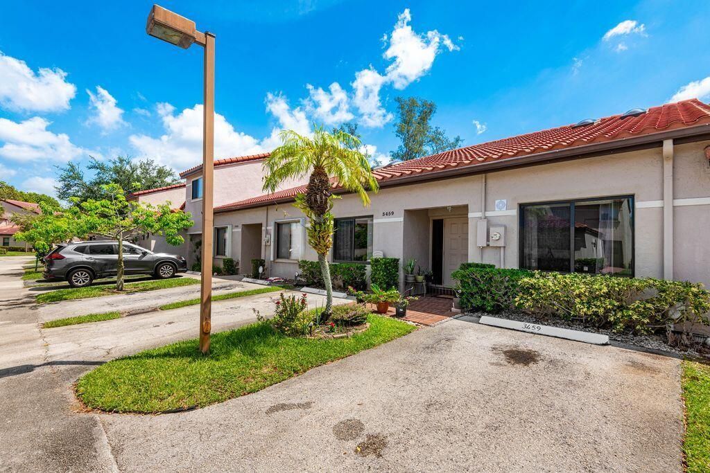 3459 Inverrary W 3459, Lauderhill, FL 33319