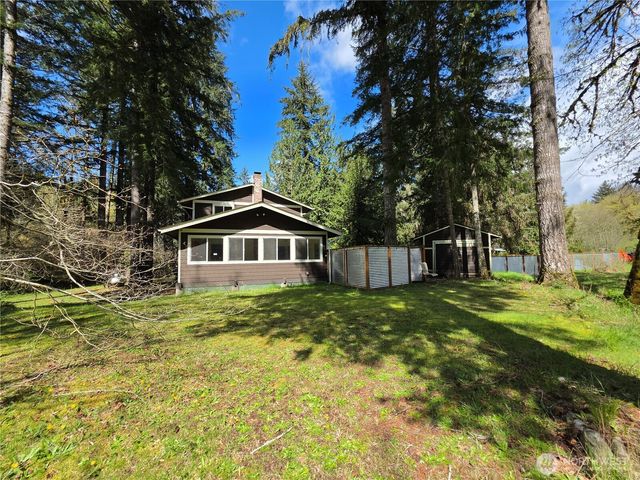 130 NE Evergreen Drive, Tahuya, WA 98588