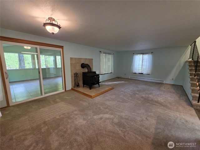 130 NE Evergreen Drive, Tahuya, WA 98588