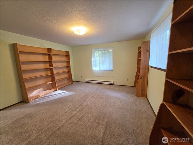 130 NE Evergreen Drive, Tahuya, WA 98588