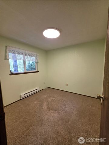 130 NE Evergreen Drive, Tahuya, WA 98588