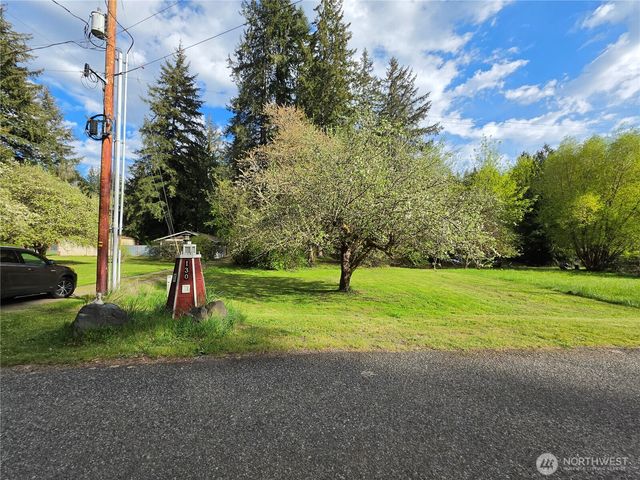 130 NE Evergreen Drive, Tahuya, WA 98588