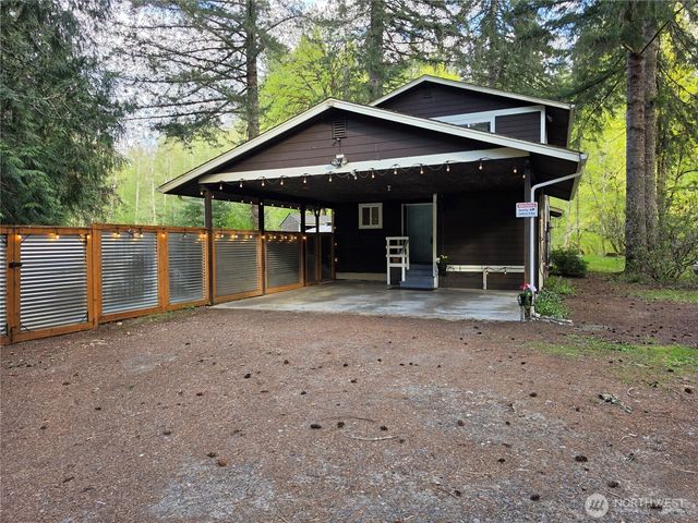 130 NE Evergreen Drive, Tahuya, WA 98588