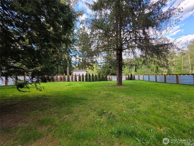 130 NE Evergreen Drive, Tahuya, WA 98588