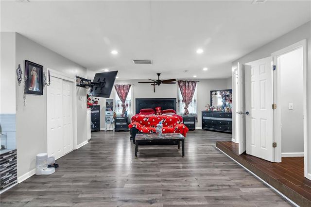 305 N 32nd Street, Kansas City, KS 66102