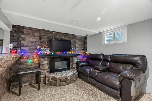 305 N 32nd Street, Kansas City, KS 66102