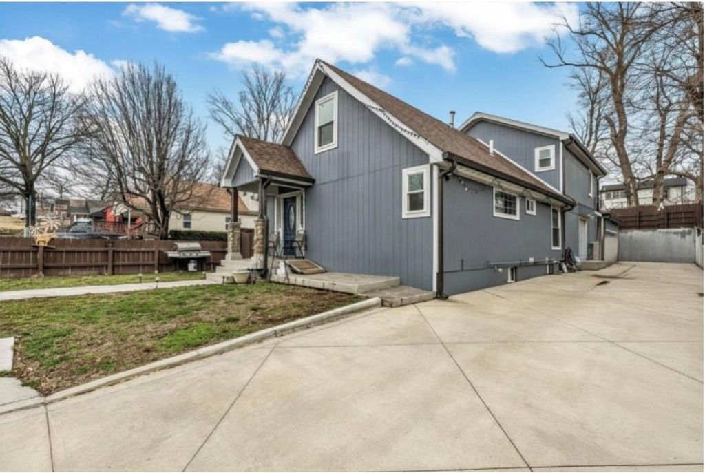 305 N 32nd Street, Kansas City, KS 66102