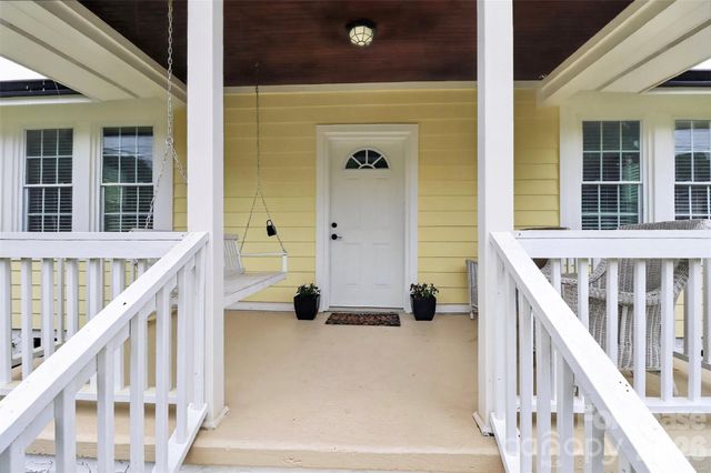 903 W Sixth Avenue B, Gastonia, NC 28052