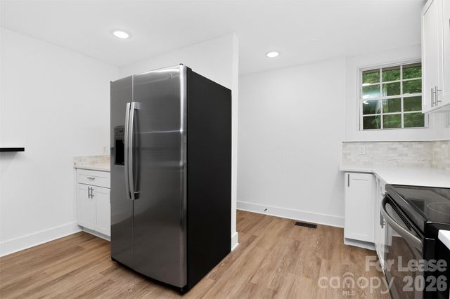 903 W Sixth Avenue B, Gastonia, NC 28052