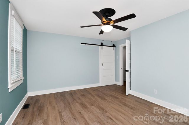 903 W Sixth Avenue B, Gastonia, NC 28052