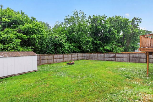 903 W Sixth Avenue B, Gastonia, NC 28052