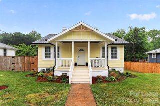 903 W Sixth Avenue B, Gastonia, NC 28052
