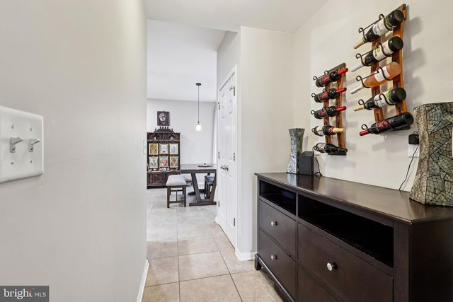 6 ALLUVIAL DR, Chesterfield, NJ 08515