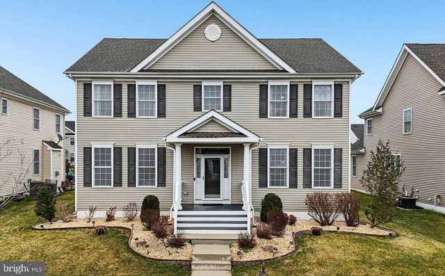 6 ALLUVIAL DR, Chesterfield, NJ 08515