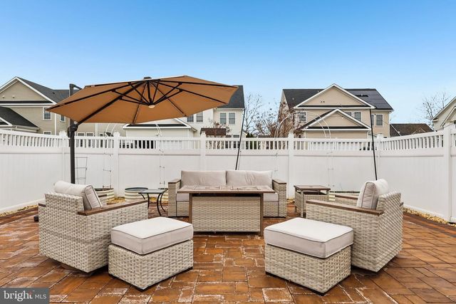 6 ALLUVIAL DR, Chesterfield, NJ 08515