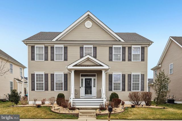 6 ALLUVIAL DR, Chesterfield, NJ 08515