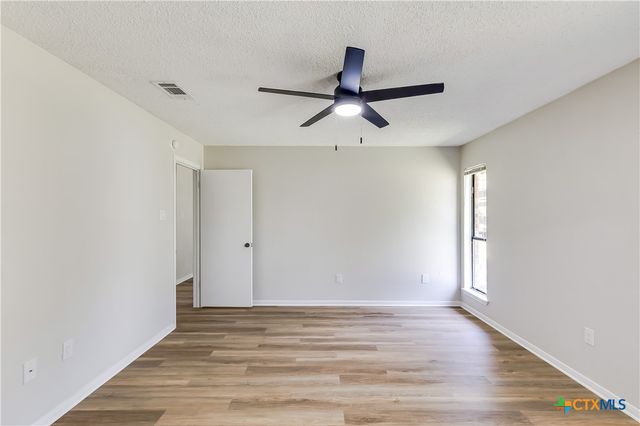 2001 Sunset Street, Killeen, TX 76543