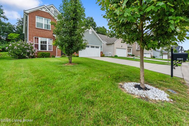 5601 Poplar Lakes Ln, Louisville, KY 40299