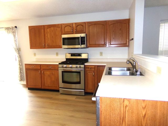 10405 Splendor Way, Indianapolis, IN 46234