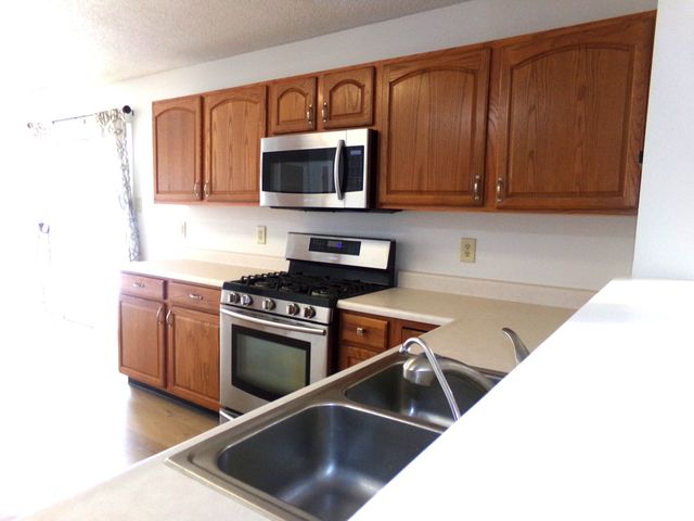 10405 Splendor Way, Indianapolis, IN 46234