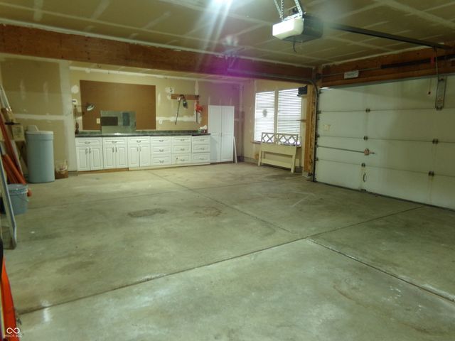 10405 Splendor Way, Indianapolis, IN 46234